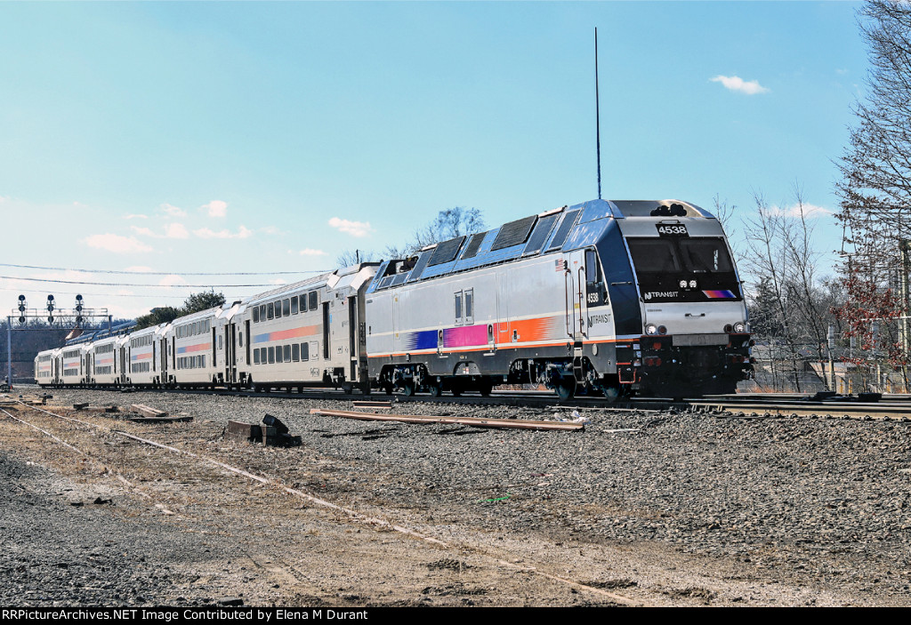 NJT 4538 on train 1207